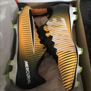 Mercurial Vapor XI FG Men’s 11.5
